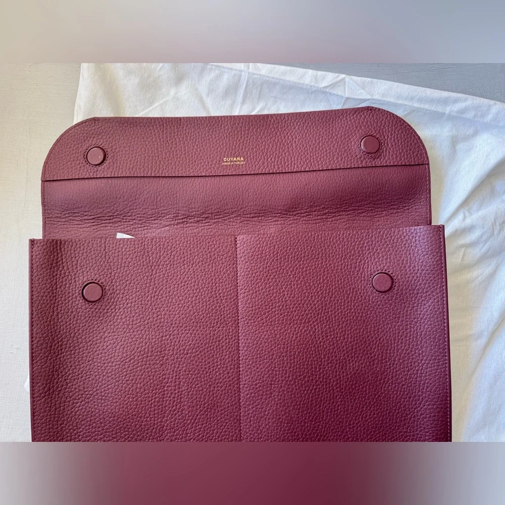 NWT Cuyana Tech Carryall  15-16 inch in Cherry - Picture 8 of 9